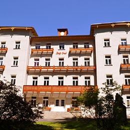Sanatorium Uzdrowiskowe “Azalia”, Szczawno-Zdrój