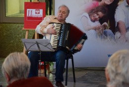 Patriotyczne śpiewanie - zdjęcie 16 