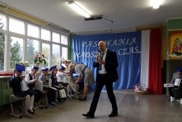 Pasowanie na ucznia - zdjęcie 0 
