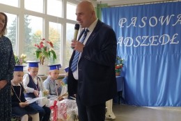 Pasowanie na ucznia - zdjęcie 2 